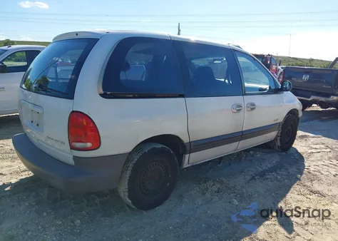 1999 Dodge Caravan Se z USA, uszkodzony, nr VIN 2B4GP45G4XR411809